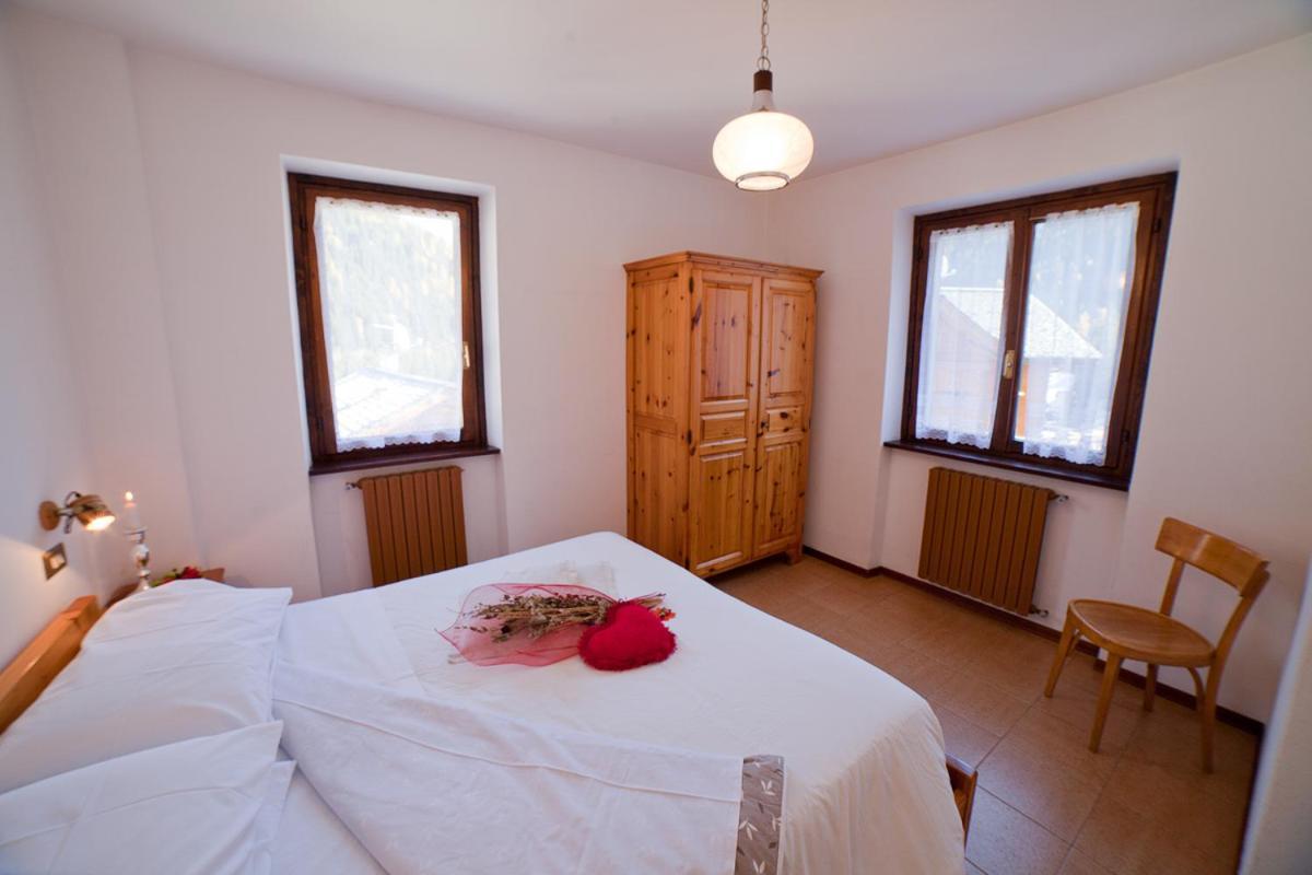 Chalet Bucaneve Санта-Катерина-ди-Вальфурва Экстерьер фото